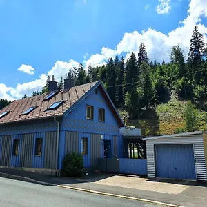 Bei Vogel Apartment